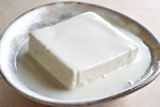 ニッポンの食、がんばれ!セレクション受賞!こだわりの北海道産大豆使用絹こし豆腐(豆乳入り)